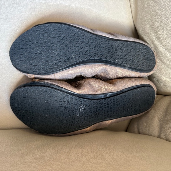 DKNYC Metallic Bronze Ballet Flats with Logo Chain Detail - Picture 6 of 8